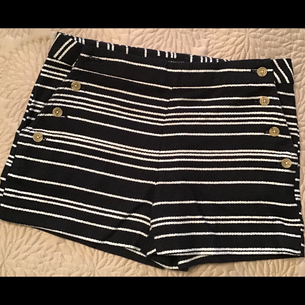 Banana Republic Shorts 2